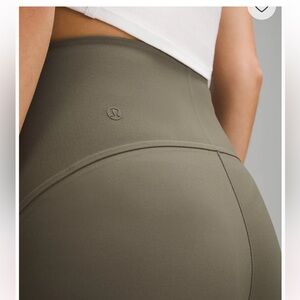 Lululemon, Smooth Fit Pull-On High-Rise Pant
Regular